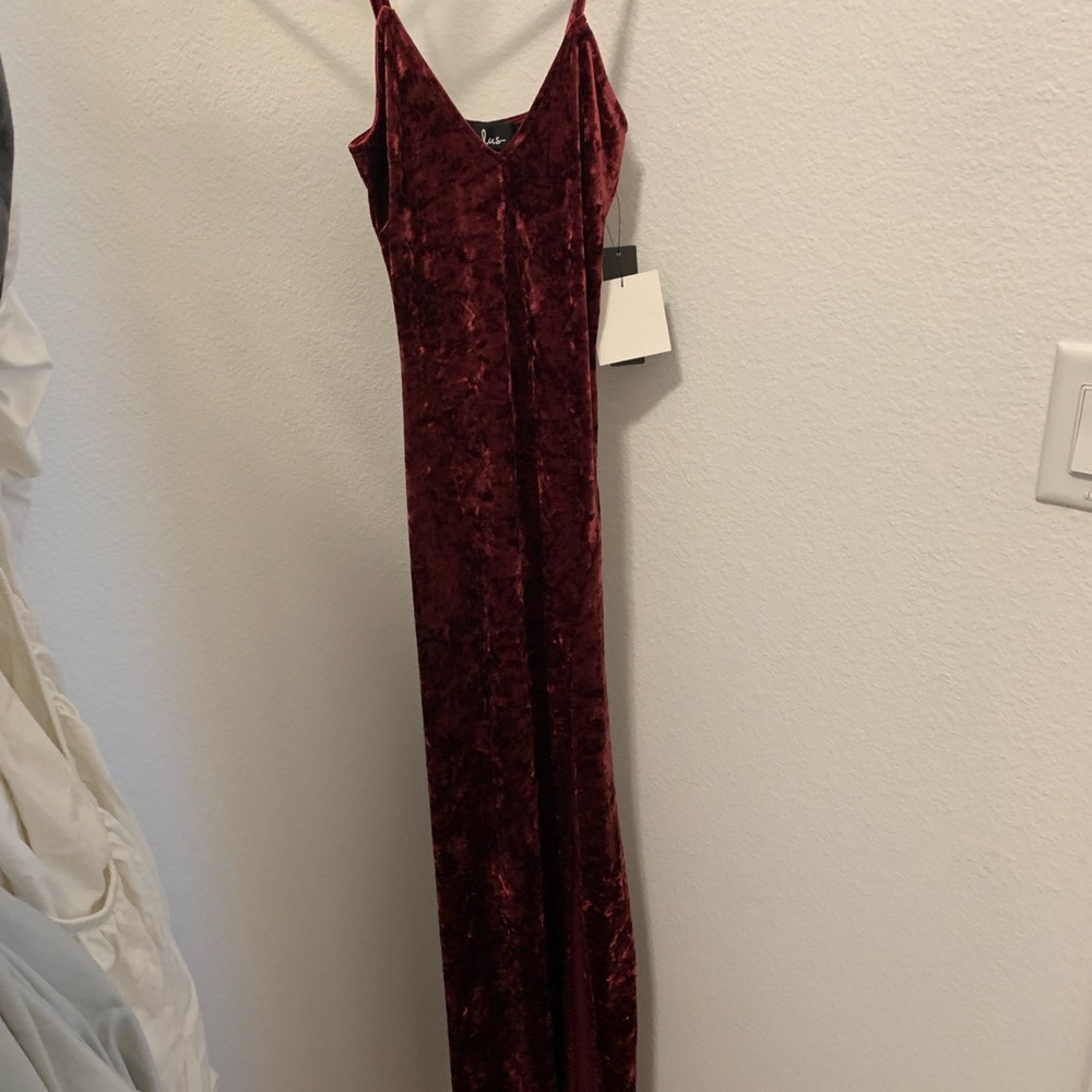 Burgundy velvet floor length dress w slit